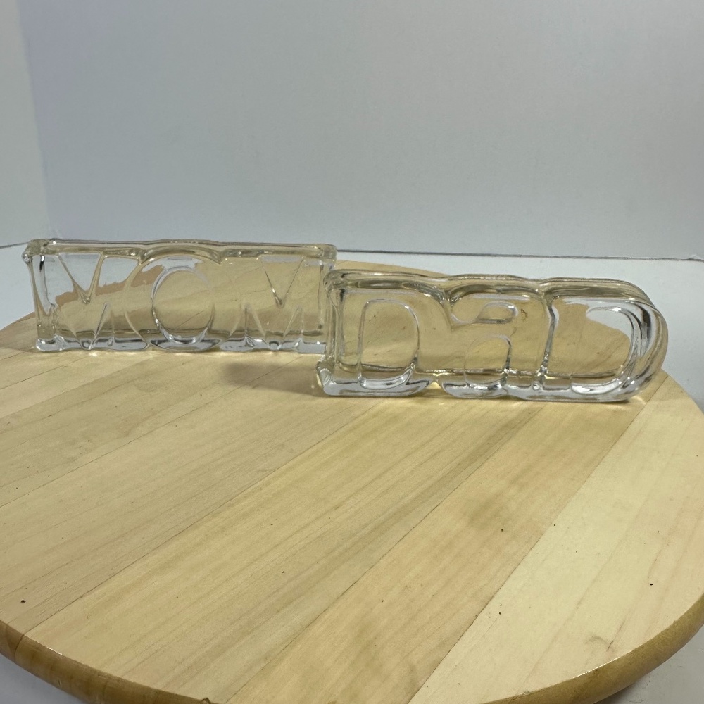 Avon Vintage Glass Mom Dad Plaque Paperweight Mothers Fathers Day Gift Sign